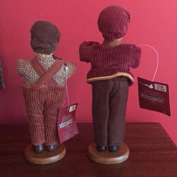 New Vintage Santa’s Workbench Jo Ann Fabrics Christmas Carolers Wreath Singing - Picture 3 of 16